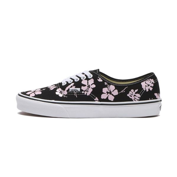 2-Eyelet Boat Shoe