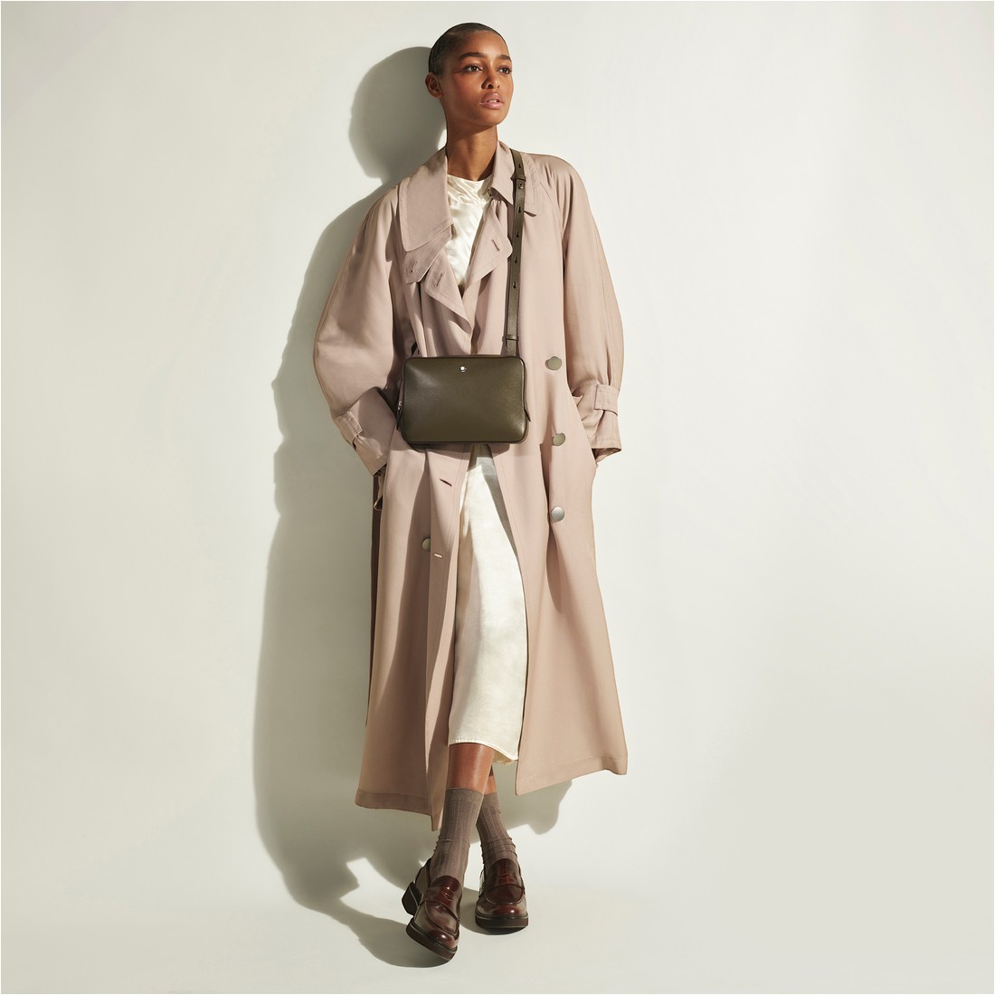 小型斜背包，匠心皮革