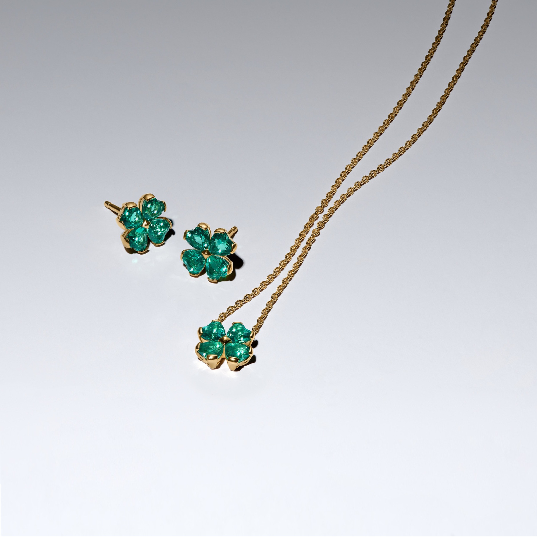 2026 全新春季珠寶系列 項鏈$7,080 耳環$2,880