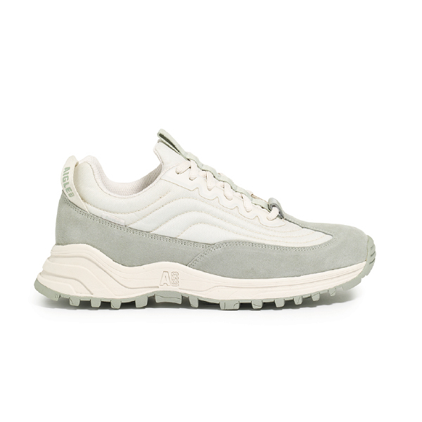 GORE-TEX 防水低筒健行鞋(女款)