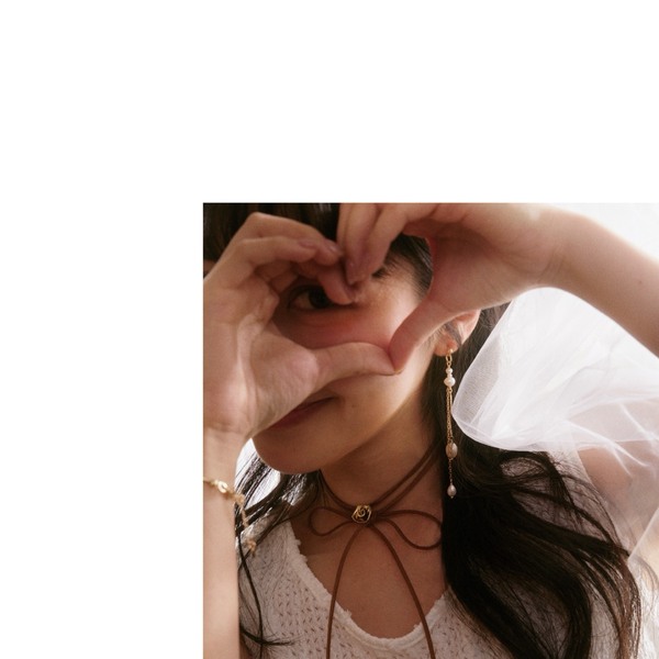 光冉Accessories 共舞之間-耳環 推薦價690元 & 初綻-項鍊 推薦價580元