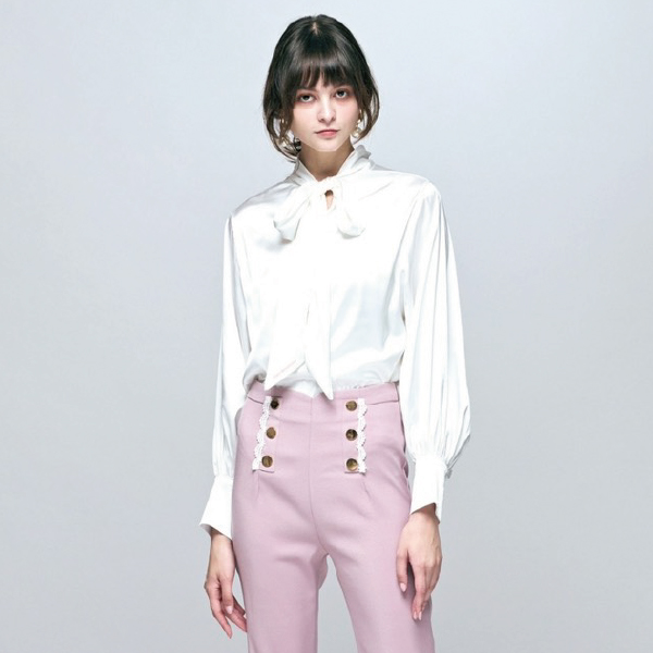 優雅大蝴蝶結上衣