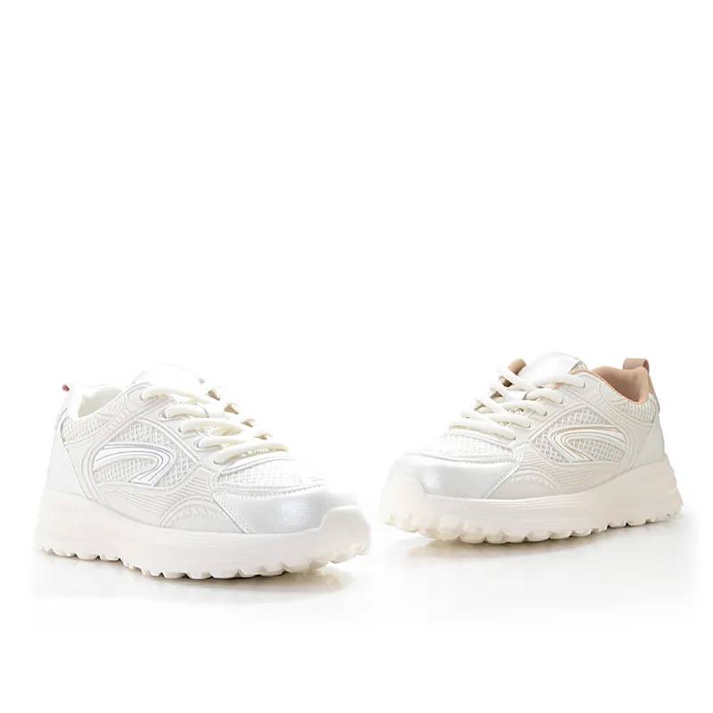 輕便運動風休閒鞋